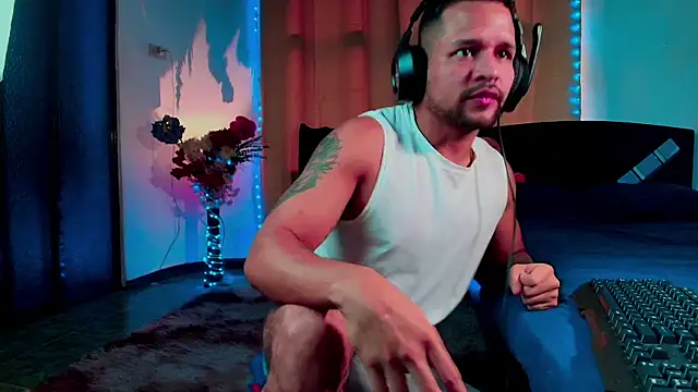 LucasGaeel online show from October 24, 4:42 pm