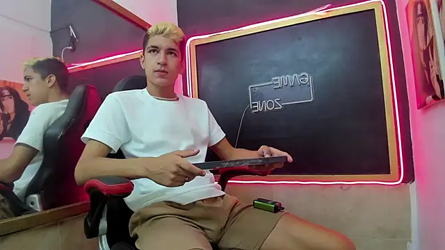 Stiben boy online show from September 30, 7:17 pm