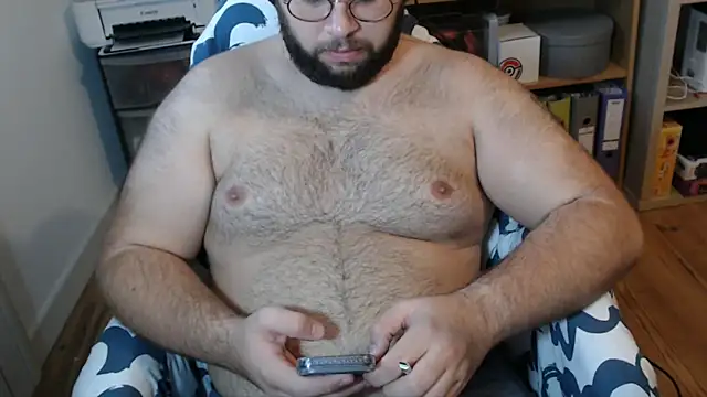 Snapshot of chubbear_fr chatting on October 23, 10:40 am chubbear fr online show from October 23, 10:40 am