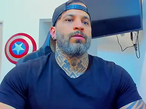 JoshRigby online show from December 2, 8:23 pm