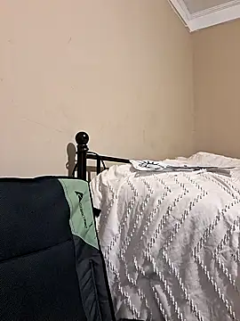 itsJrivera24 online show from October 1, 4:11 pm