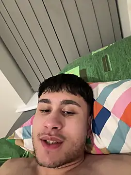 Snapshot of adgymwear1 chatting on November 1, 8:13 pm adgymwear1 online show from November 1, 8:13 pm