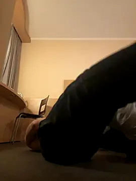 Snapshot of adgymwear1 chatting on October 21, 11:18 pm adgymwear1 online show from October 21, 11:18 pm