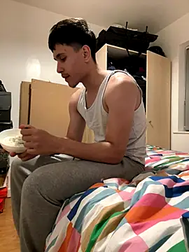 Snapshot of adgymwear1 chatting on October 17, 7:29 pm adgymwear1 online show from October 17, 7:29 pm