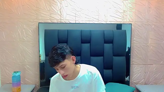 thaigo twink38 online show from November 15, 4:36 am