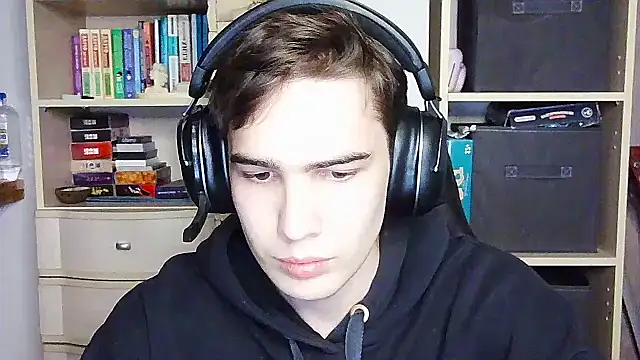 Snapshot of _Chris_Next_Door_ chatting on October 1, 4:00 pm  Chris Next Door  online show from October 1, 4:00 pm