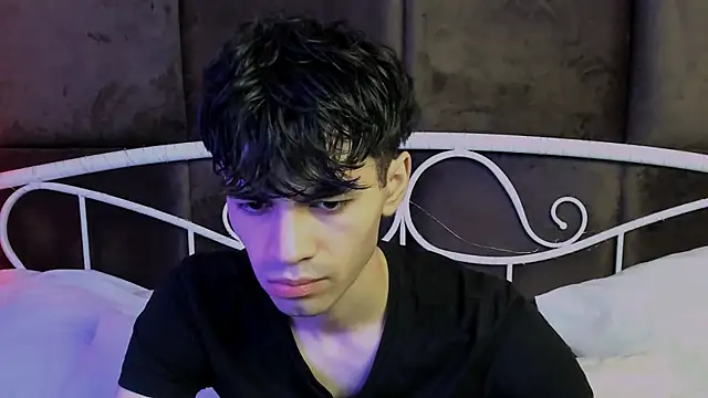 JaremyHarris online show from November 23, 9:15 pm