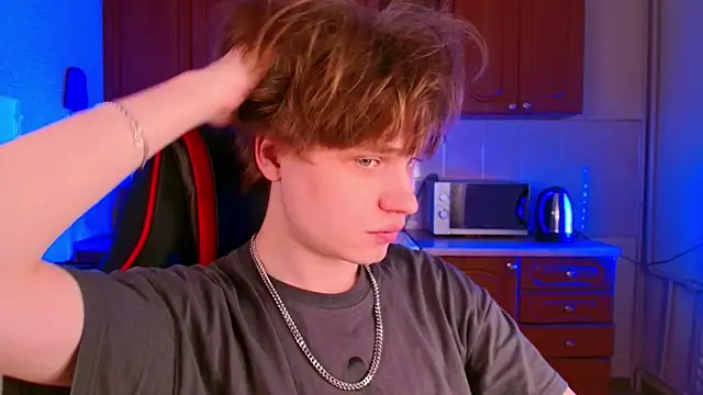 jeffreyue online show from December 22, 5:10 pm