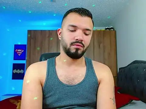 mathewv  online show from November 29, 11:40 pm