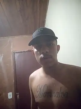 Snapshot of mestre637 chatting on October 7, 1:10 am mestre637 online show from October 7, 1:10 am