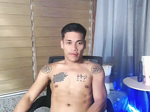 Cute Lucas online show from April 15, 11:10 am