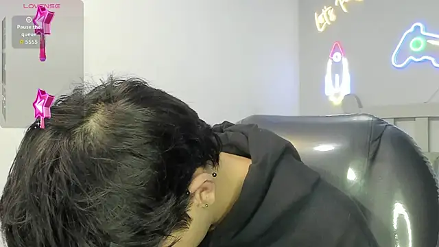 StiwenTwink online show from December 14, 1:07 pm