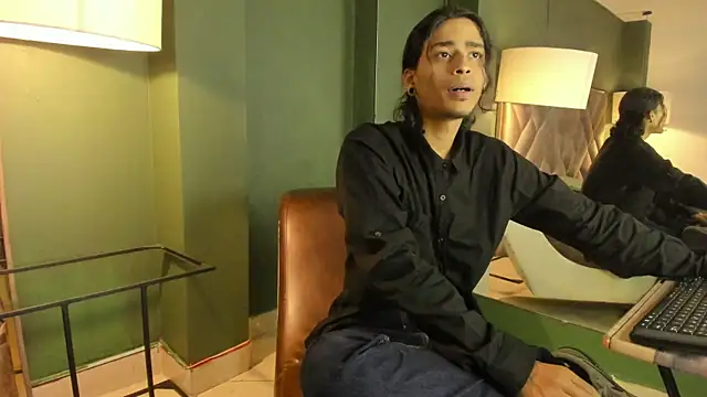 Dickie Dicking online show from November 8, 10:46 pm