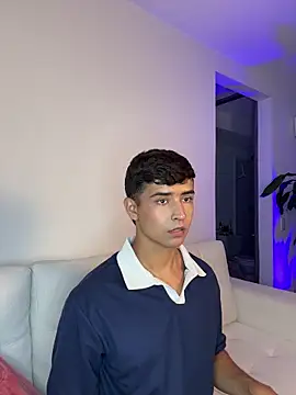 Thiago Connor21 online show from March 14, 9:55 pm