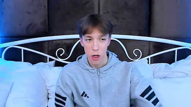 MarkBranston online show from November 9, 3:27 pm