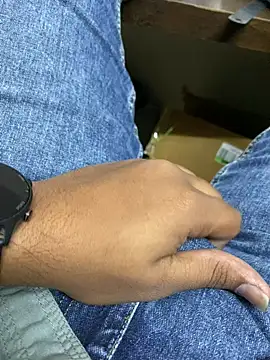 kartik 12098 online show from February 14, 9:15 am