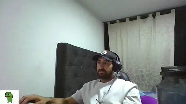 coolfriki online show from July 10, 1:20 am