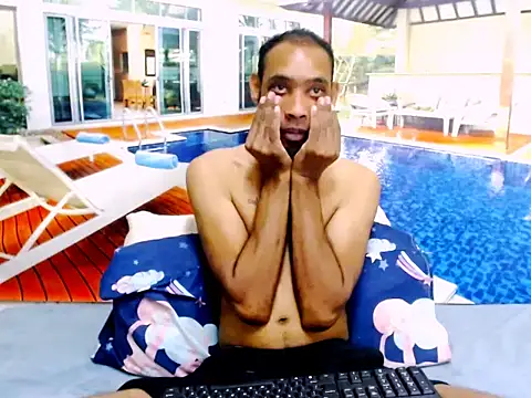 Snapshot of IndianMagicMike chatting on October 23, 6:28 am IndianMagicMike online show from October 23, 6:28 am