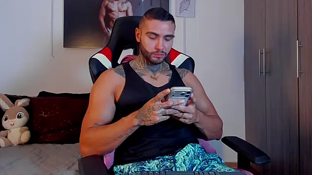 Danny Willson online show from April 12, 1:45 pm