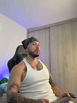 Dave-Max01 online show from November 12, 1:55 am