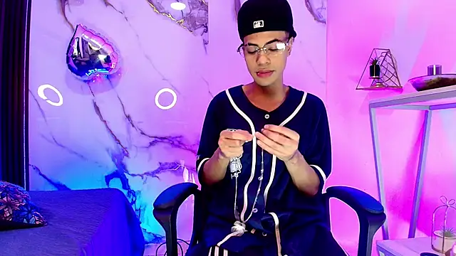 JacobBlackwell  online show from February 17, 3:38 am