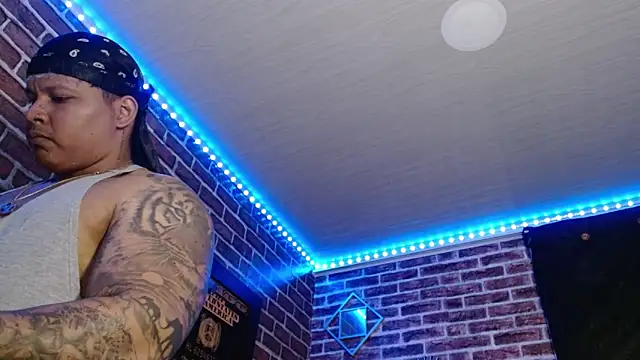 jordan bigcock  online show from December 23, 2:42 am