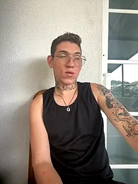 Snapshot of davidxxx_2012 chatting on October 7, 9:08 pm davidxxx 2012 online show from October 7, 9:08 pm