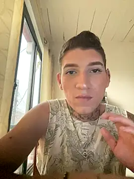 Snapshot of davidxxx_2012 chatting on October 15, 9:22 pm davidxxx 2012 online show from October 15, 9:22 pm