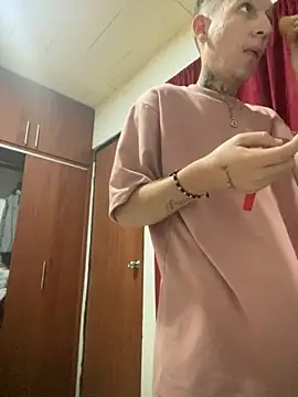 Snapshot of davidxxx_2012 chatting on October 23, 9:29 pm davidxxx 2012 online show from October 23, 9:29 pm