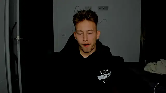 find0m master online show from February 25, 11:28 pm