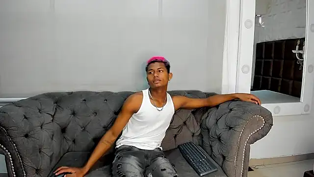 MorenitoDigno online show from January 14, 6:44 pm