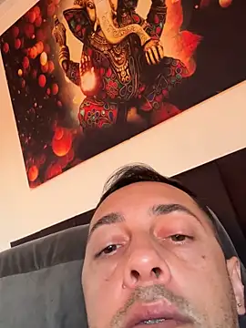 Pierry tchunay online show from October 15, 9:06 am