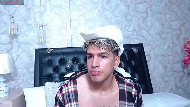 MathiasTaylorr online show from October 23, 3:10 am