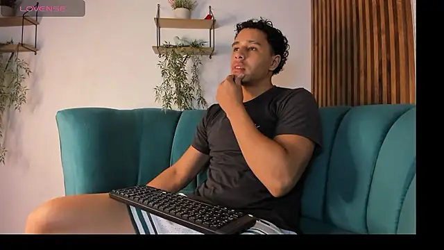 Adrian Volt online show from January 9, 3:01 am