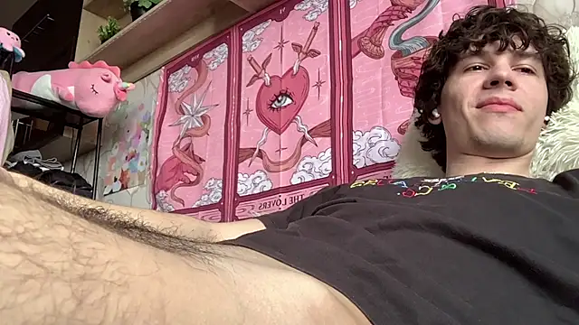 Jeremy1Scott online show from April 15, 5:18 am