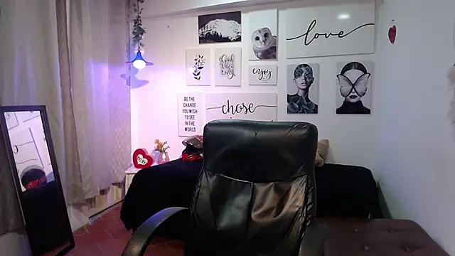 AmethystShadow17 online show from March 16, 8:02 pm