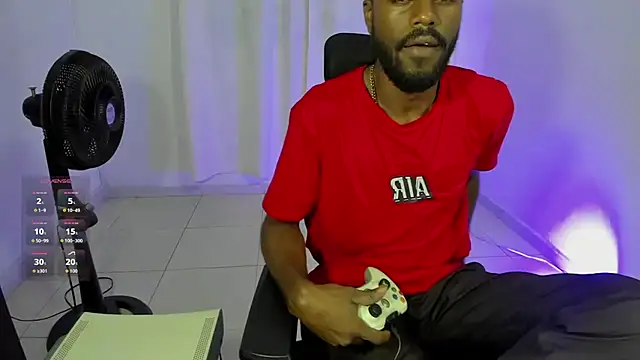 BenhtenBlack25 online show from October 27, 7:05 pm