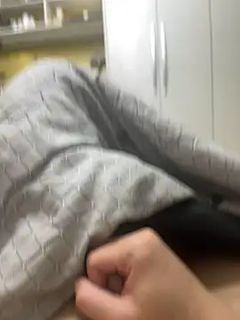 Snapshot of Sui0923 chatting on October 30, 3:35 pm Sui0923 online show from October 30, 3:35 pm