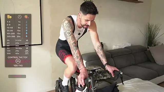 monsieurguitsxxx online show from March 21, 12:53 pm