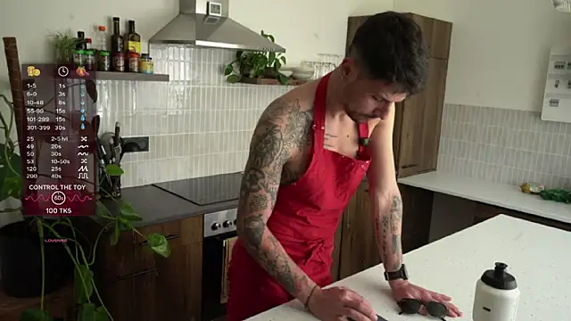 monsieurguitsxxx online show from April 7, 2:17 pm