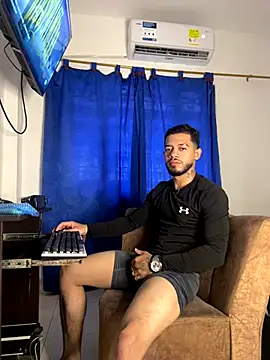 Kylian Alessandro online show from December 4, 3:08 pm