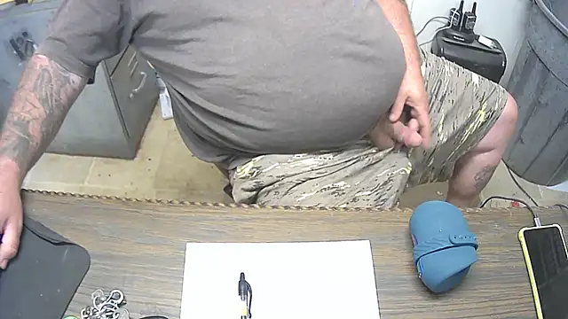 awynn1980 online show from November 21, 5:01 pm