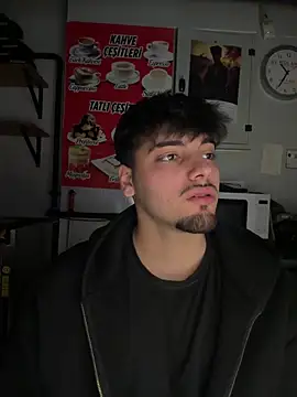 emir343475 online show from March 31, 7:37 pm