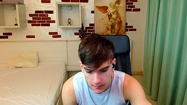 BradyFlint online show from February 9, 5:12 am