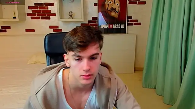 BradyFlint online show from February 26, 4:47 am