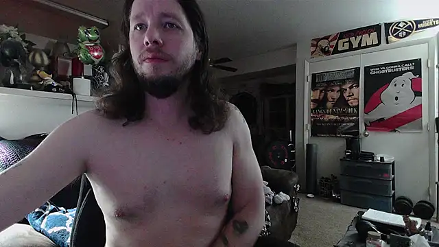 biggerisbetter12 online show from March 25, 6:17 am