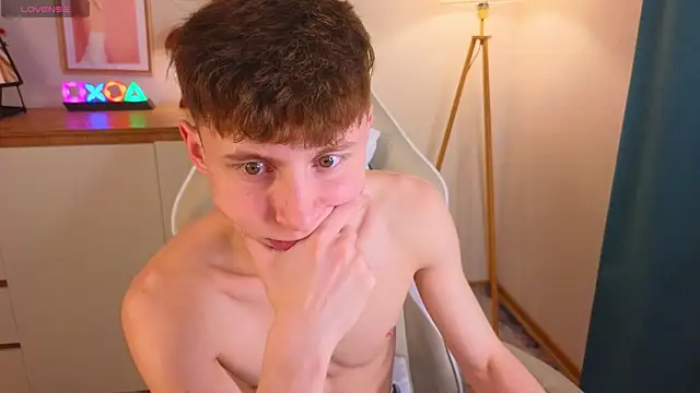 crisp1n online show from November 29, 1:46 pm