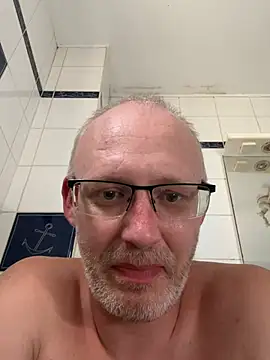 Cedric7653 online show from June 22, 3:38 pm