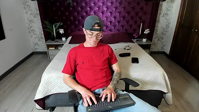 Lil James online show from June 1, 8:09 pm