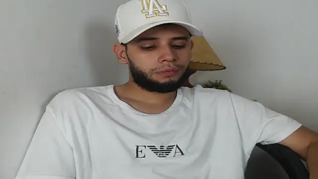 Maxcole 07 online show from November 8, 9:40 pm